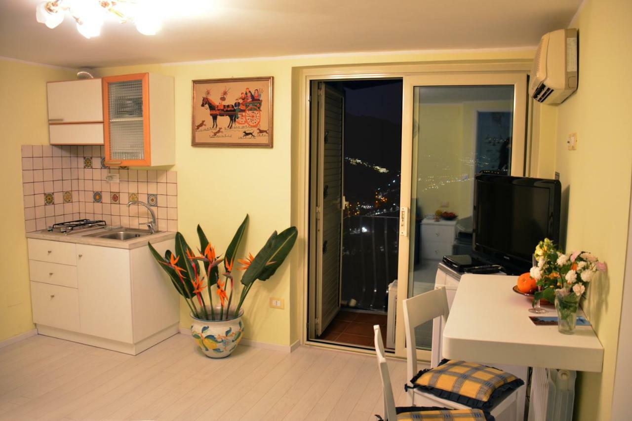 L'Attico Bed & Breakfast Taormina Eksteriør bilde